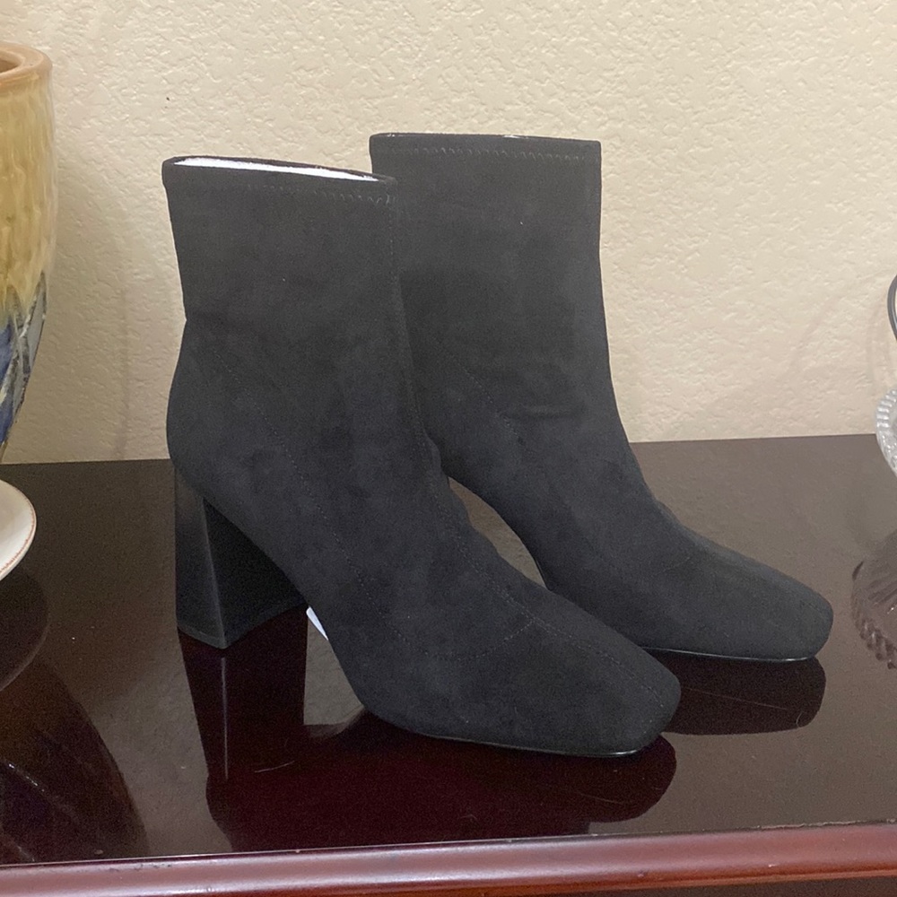 Charles by Charles David Boots